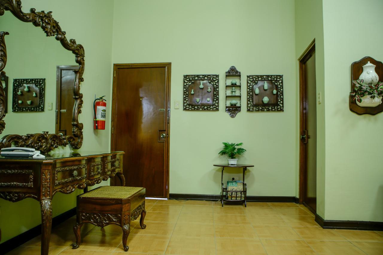 Victoria'S Haven Acomodação com café da manhã Dumaguete City Exterior foto