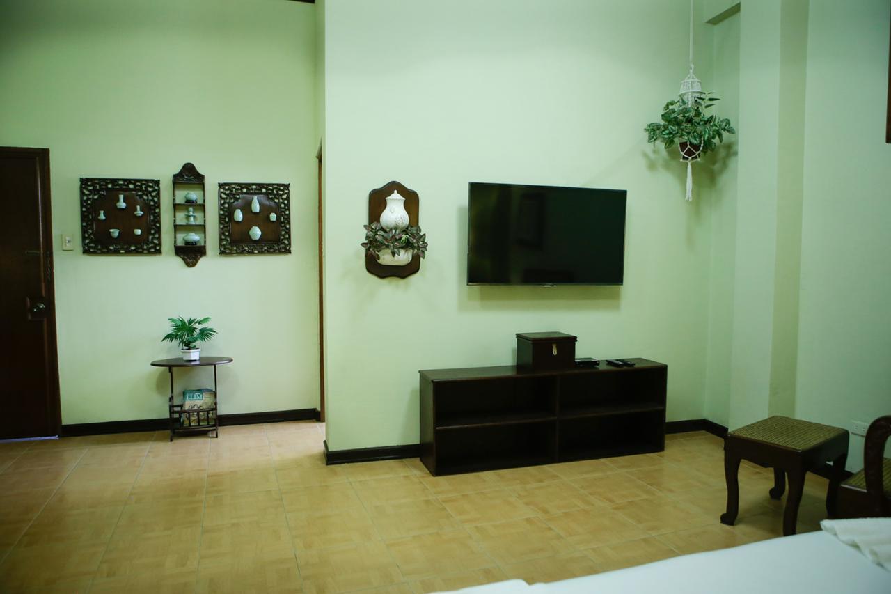 Victoria'S Haven Acomodação com café da manhã Dumaguete City Exterior foto